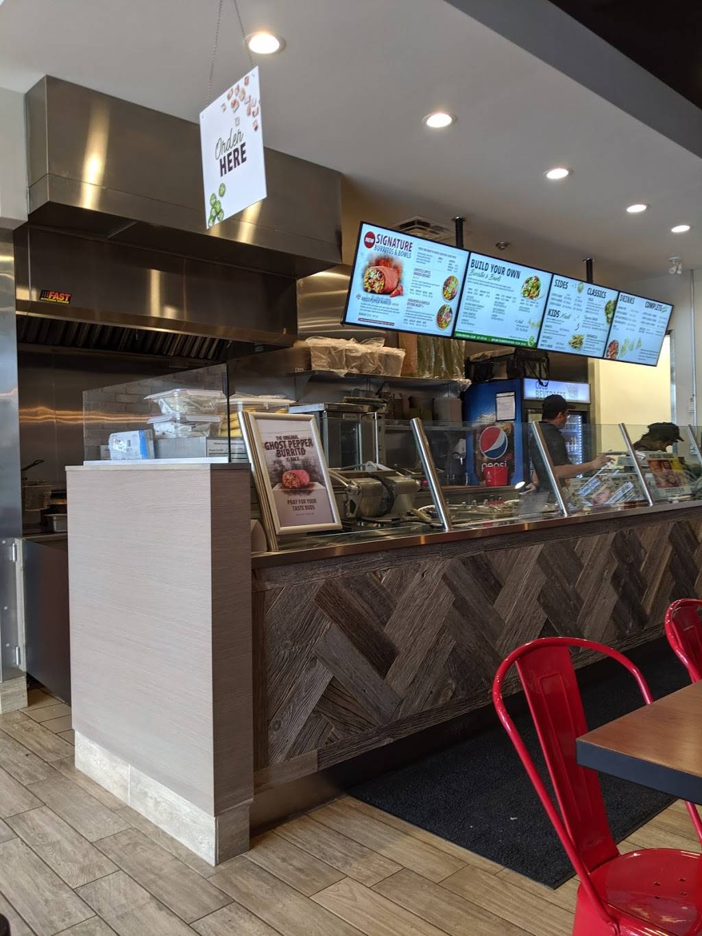 Mucho Burrito Fresh Mexican Grill - Essa Rd | restaurant | 420 Essa Rd, Barrie, ON L4N 9J7, Canada | 7055034895 OR +1 705-503-4895