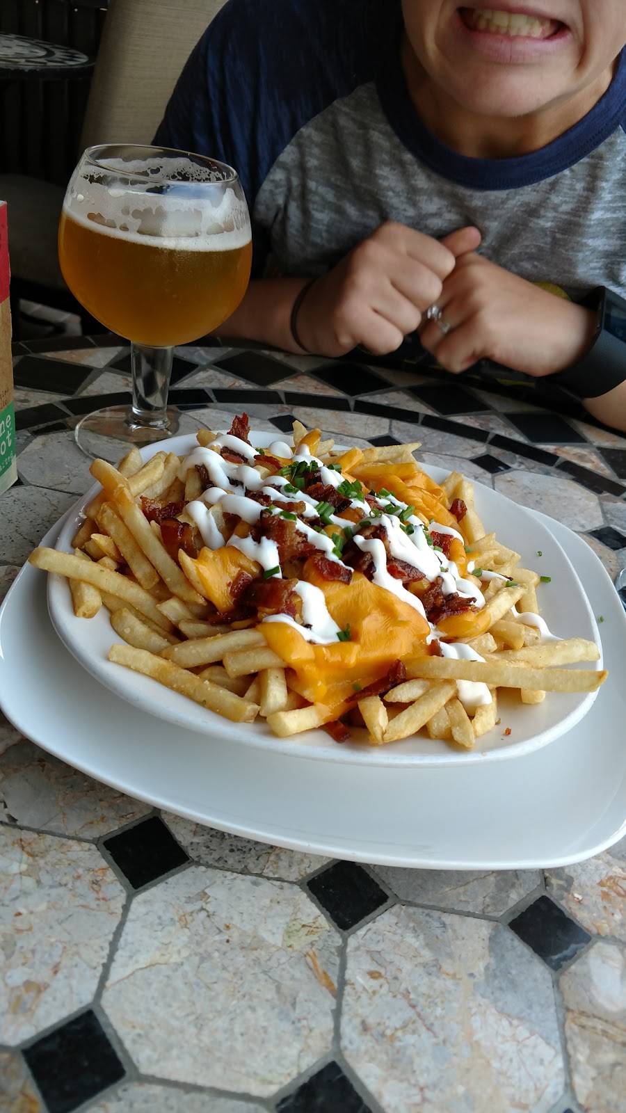 Craft Burger | restaurant | 300 Carlsbad Village Dr Suite 120, Carlsbad, CA 92008, USA | 7604537974 OR +1 760-453-7974