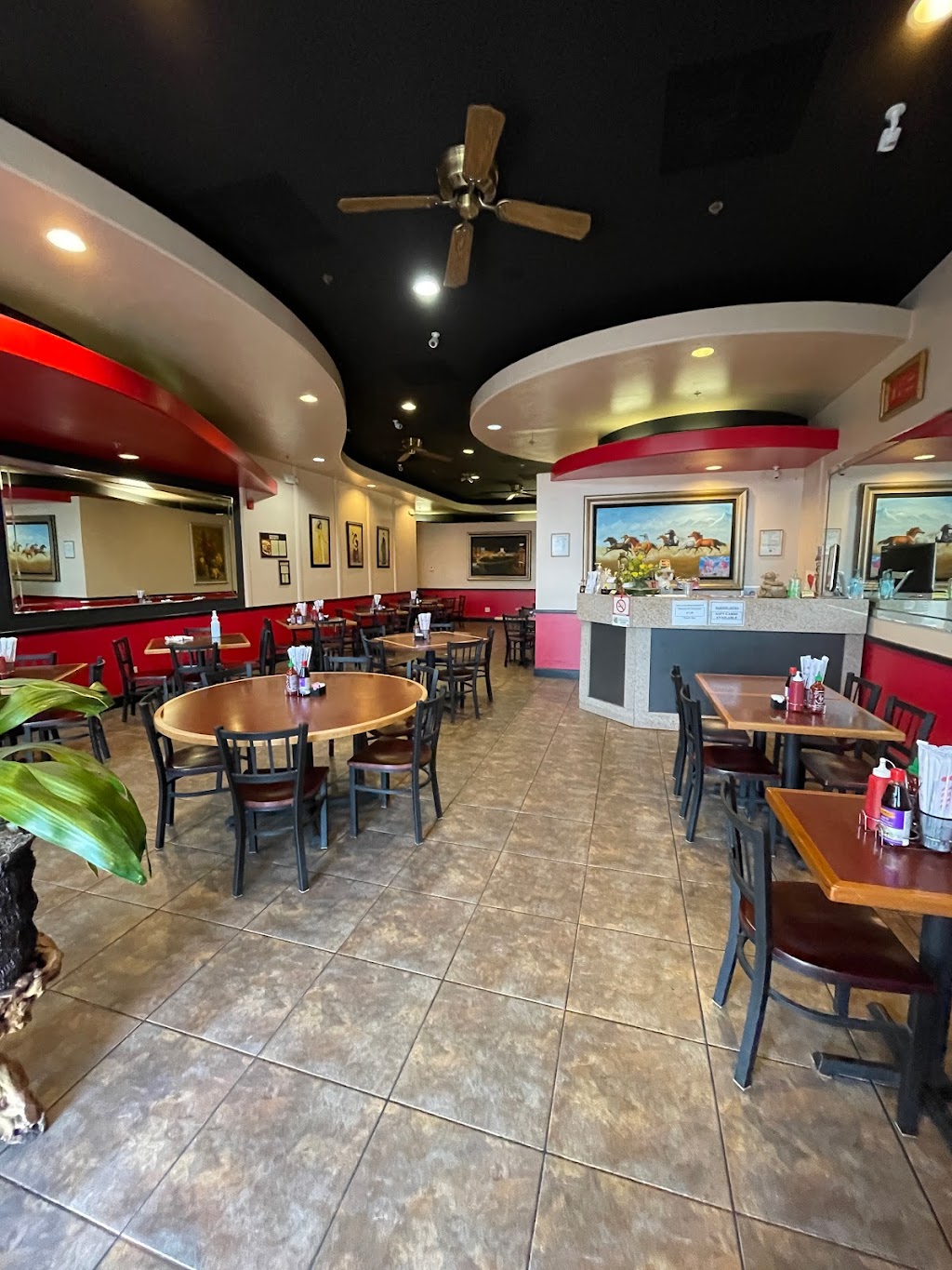 Saigon Nites | restaurant | 15689 N Hayden Rd #127, Scottsdale, AZ 85260, USA | 4806091116 OR +1 480-609-1116