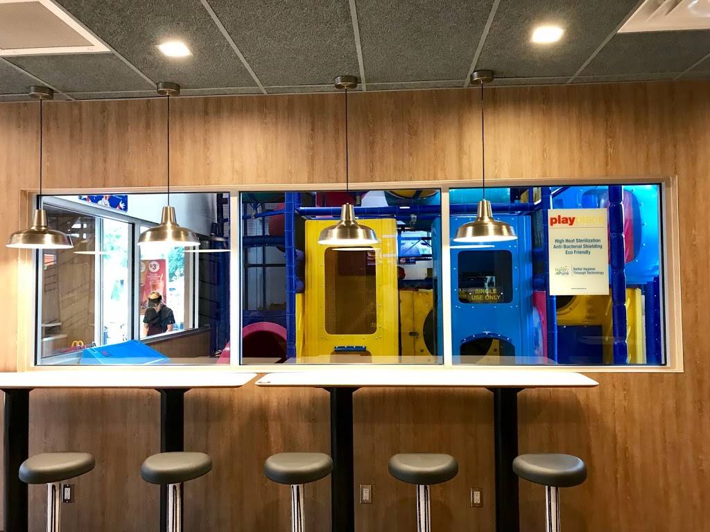 McDonalds | cafe | 24018 Woodbine Avenue R.R, 1 Yorkwood Village, Keswick, ON L4P 3E9, Canada | 9059892211 OR +1 905-989-2211