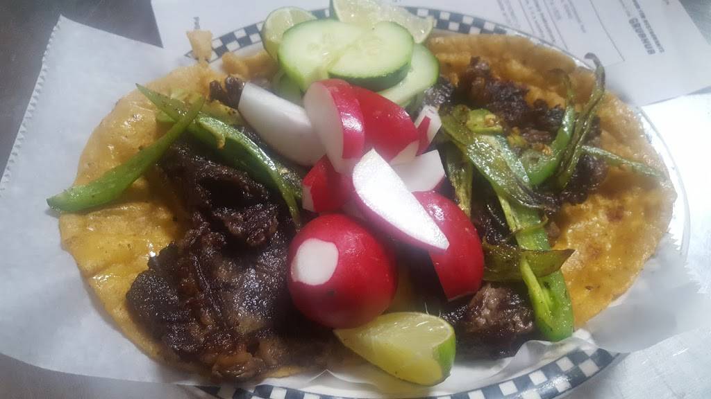 El Michoacanito | restaurant | 4315 N Kedzie Ave, Chicago, IL 60647, USA | 7732672820 OR +1 773-267-2820