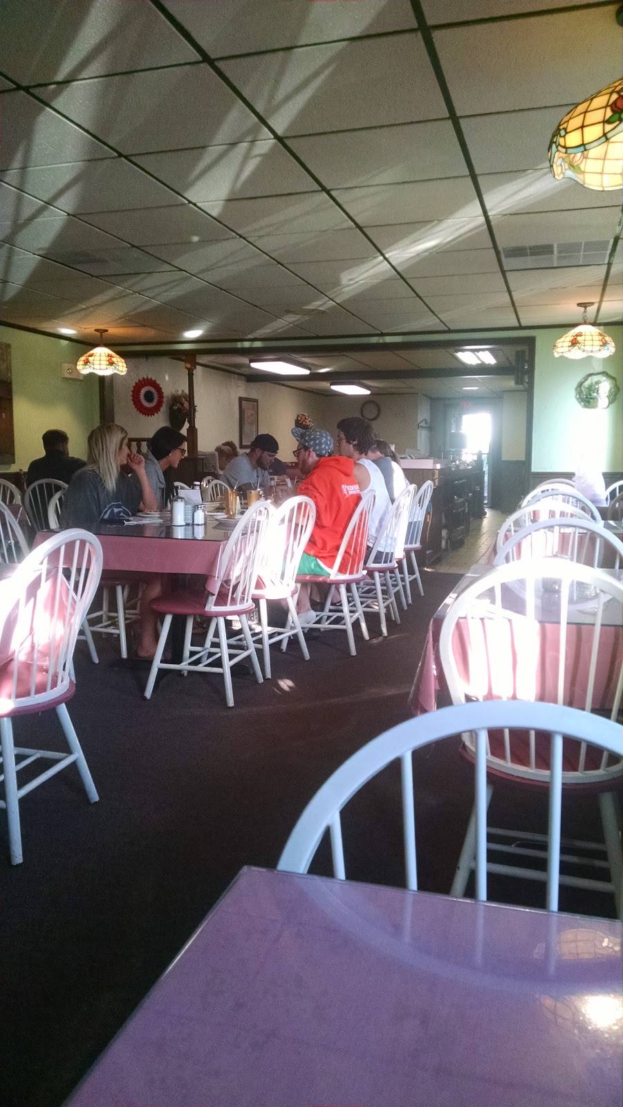 Waynes Family Diner | restaurant | 650 Washington Ave, Jermyn, PA 18433, USA | 5708760498 OR +1 570-876-0498