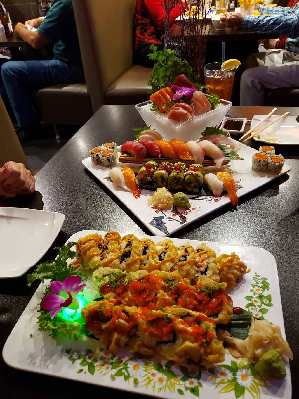Sakura Japanese Restaurant | restaurant | 265 Colony Blvd, The Villages, FL 32162, USA | 3522057393 OR +1 352-205-7393