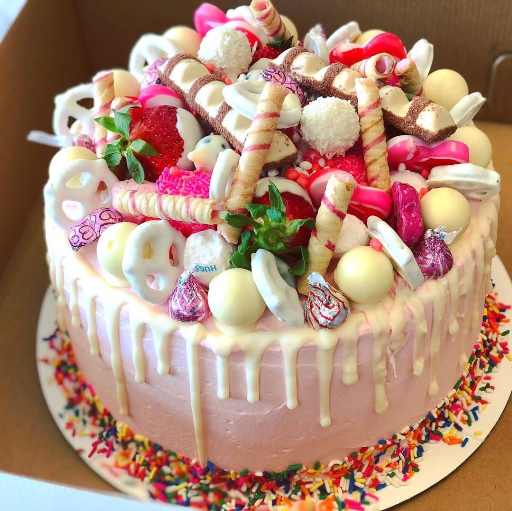 Astoria Café & Bakery | restaurant | 2954 W Irving Park Rd, Chicago, IL 60618, USA | 7736541033 OR +1 773-654-1033