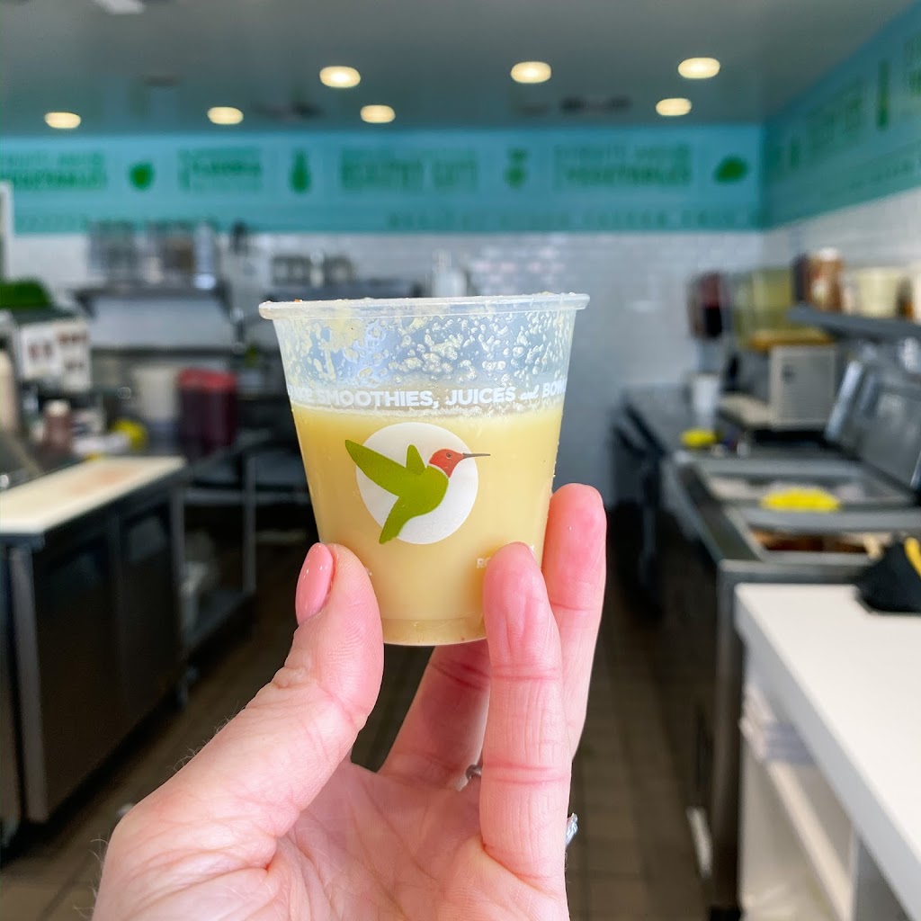 Robeks Fresh Juices & Smoothies | restaurant | 1025 Camino De La Reina, Mission Valley, CA 92108, USA | 6192993280 OR +1 619-299-3280