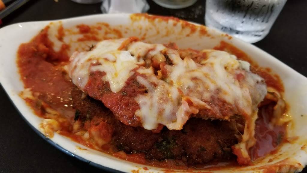 Nonnis Corner Trattoria | cafe | 251 S Broad St, Grove City, PA 16127, USA | 7242644337 OR +1 724-264-4337