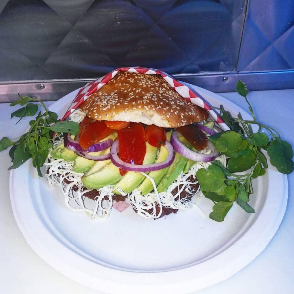 Cemitas Y Antojitos Poblanos Cinco De Mayo | restaurant | 933 S Atlantic Blvd, East Los Angeles, CA 90022, USA | 3234538797 OR +1 323-453-8797