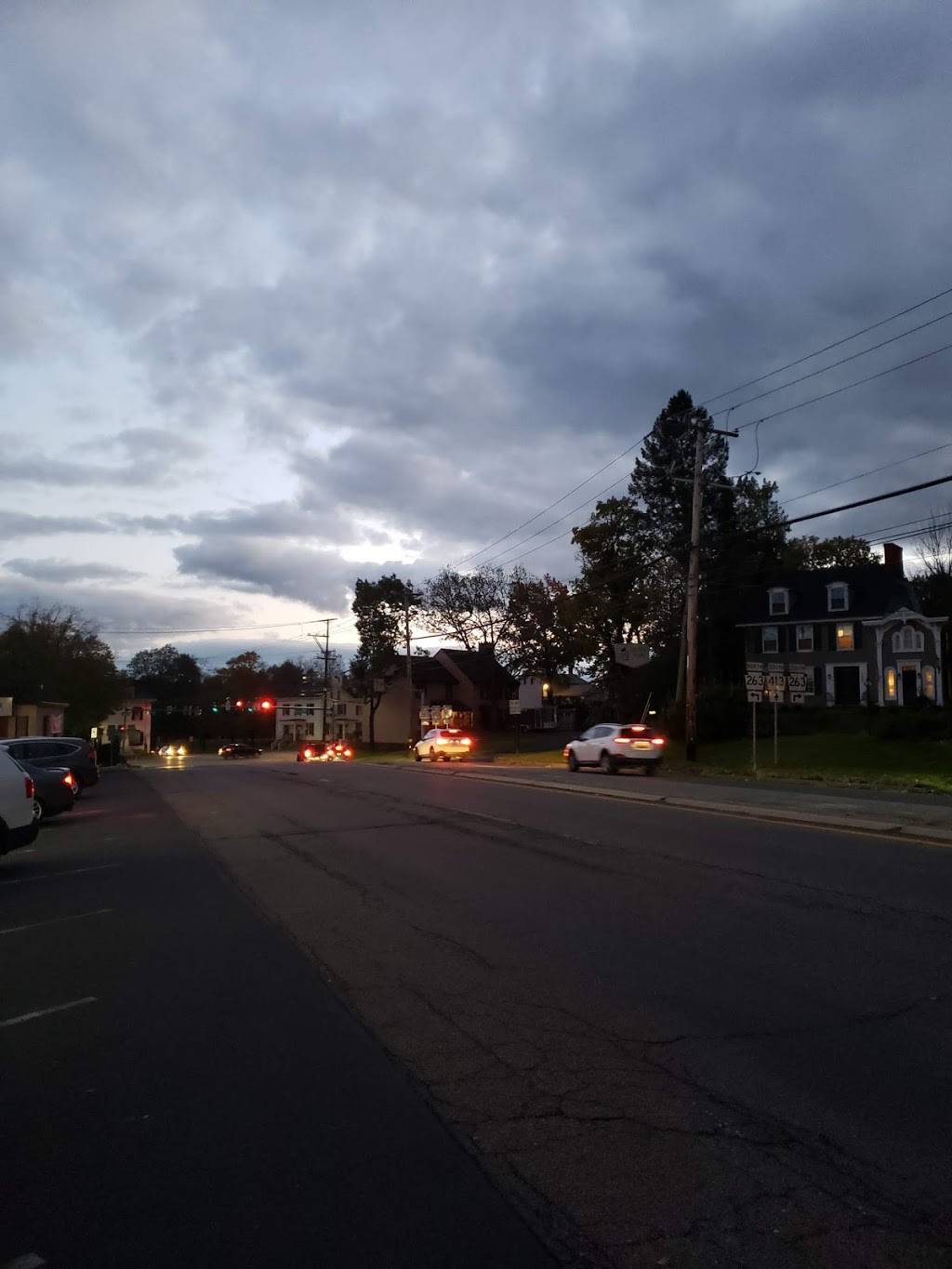 Candlewyck Beef & Ale | restaurant | US-202, Buckingham, PA 18912, USA | 2157948233 OR +1 215-794-8233