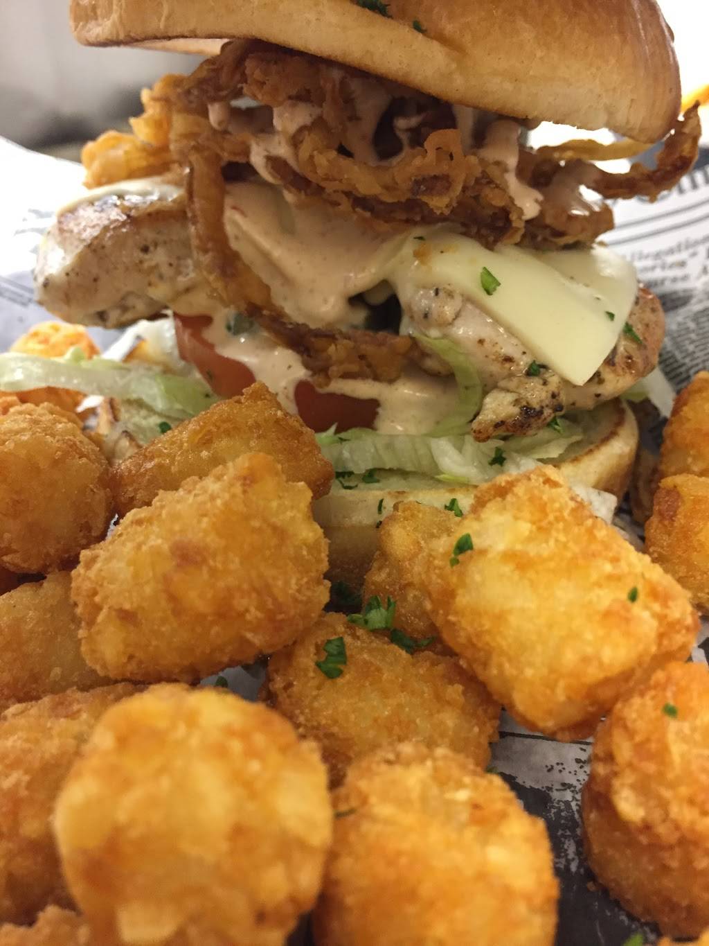 Fire Bar & Grill | night club | 435 Angela Ln, Crystal Lake, IL 60014, USA | 8154593473 OR +1 815-459-3473