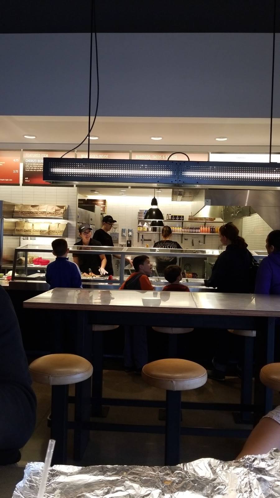 Chipotle Mexican Grill | restaurant | 298 W North Ave Unit 1, Villa Park, IL 60181, USA | 6308340907 OR +1 630-834-0907