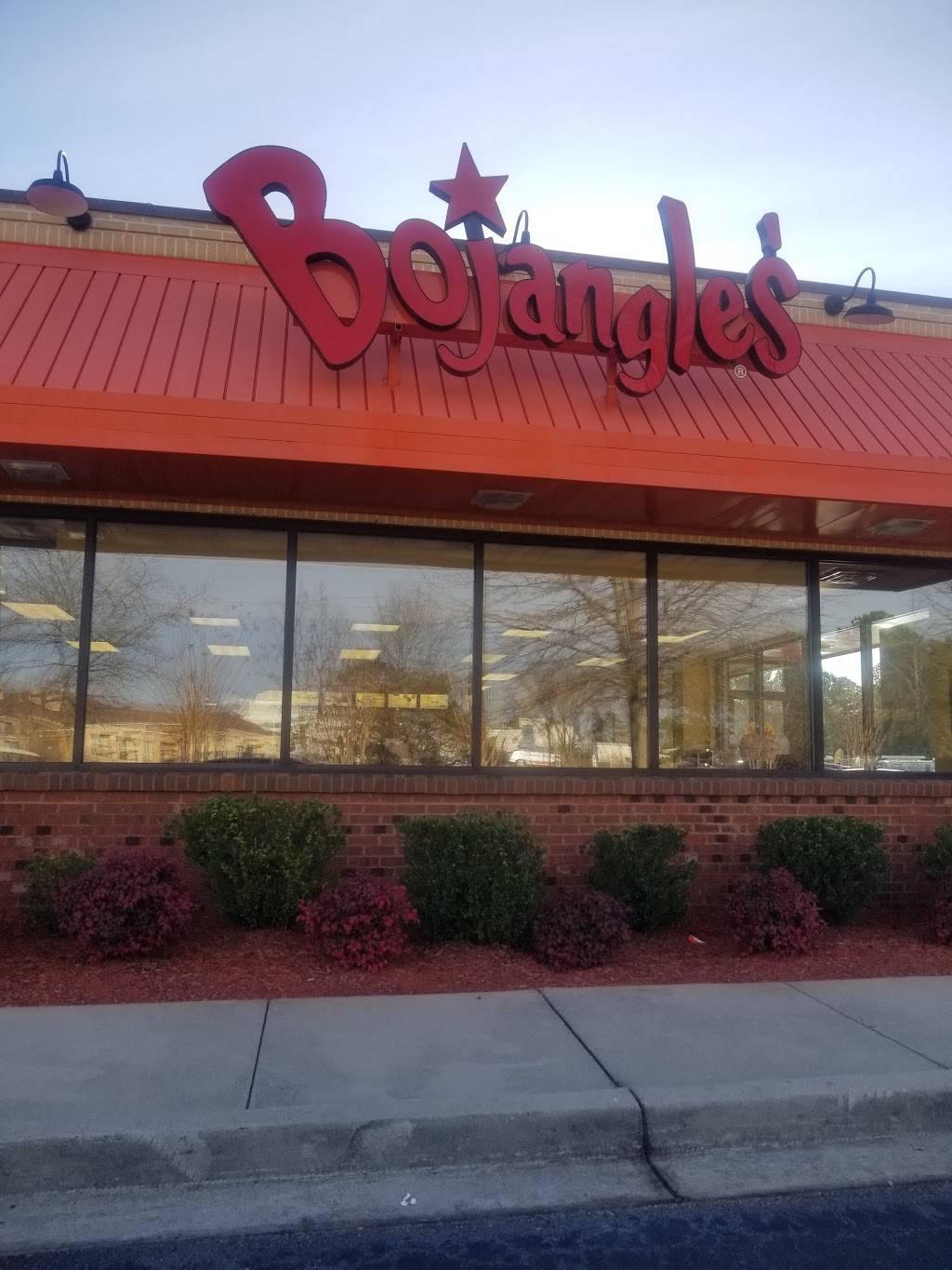Bojangles Famous Chicken n Biscuits | restaurant | 8710 Farrow Rd, Columbia, SC 29203, USA | 8034196994 OR +1 803-419-6994