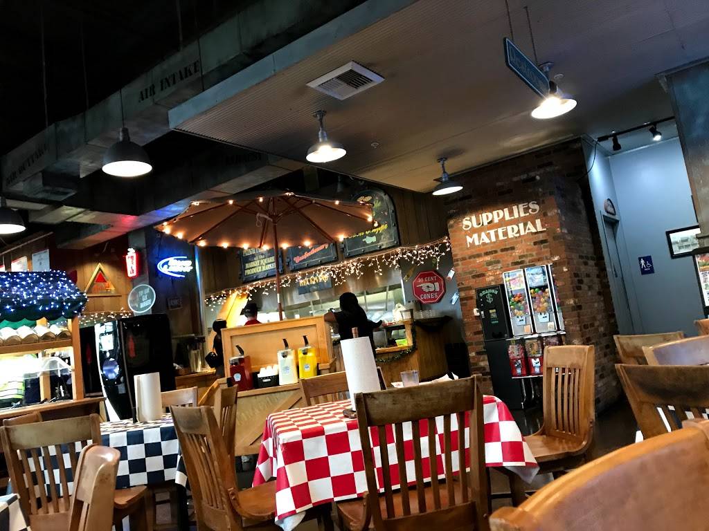 Fuddruckers | restaurant | 5614 Bay St #232, Emeryville, CA 94608, USA | 5106555902 OR +1 510-655-5902