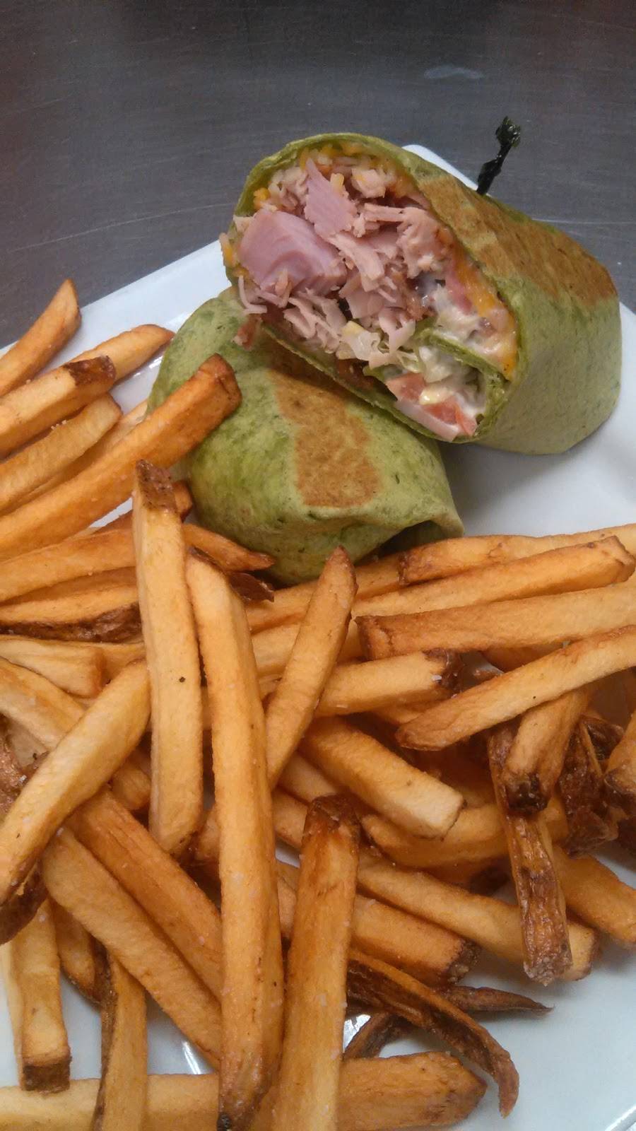 Tail Race Tavern | restaurant | 418 Barony St, Moncks Corner, SC 29461, USA | 8437617735 OR +1 843-761-7735