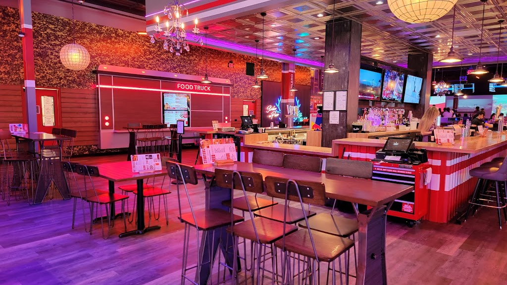 Bowlero Oxnard | meal takeaway | 601 Collection Blvd Suite 1175, Oxnard, CA 93036, USA | 8052888953 OR +1 805-288-8953