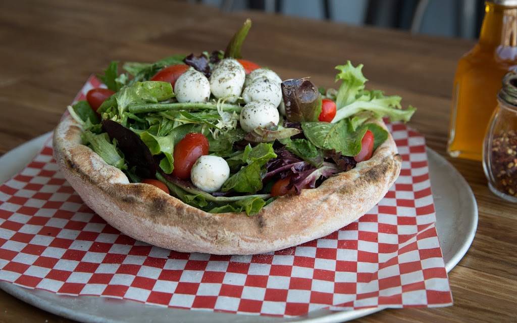 Oven 360 Walkerside | restaurant | 3873 Walker Rd Unit 106, Windsor, ON N8W 3T1, Canada | 5192500360 OR +1 519-250-0360