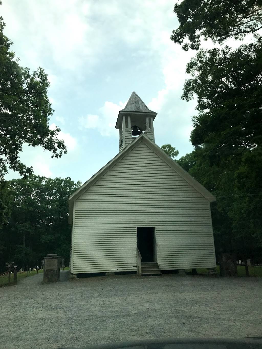 Cades Cove Campground Store and Bike Rental | restaurant | 10035 Campground Dr, Townsend, TN 37882, USA | 8654489034 OR +1 865-448-9034