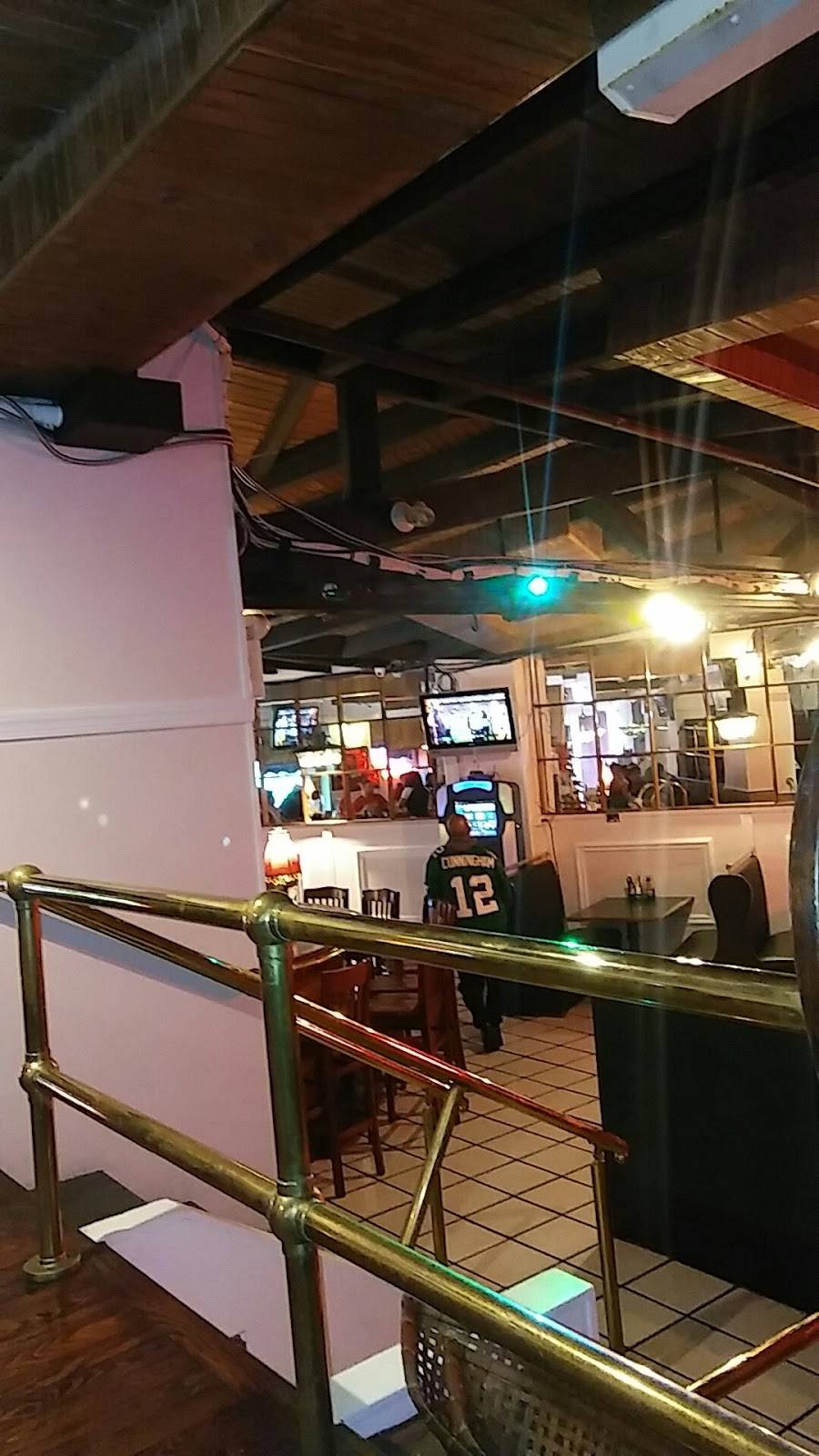 Chucks Alibi | restaurant | 7301 Oxford Ave, Philadelphia, PA 19111, USA | 2157423700 OR +1 215-742-3700