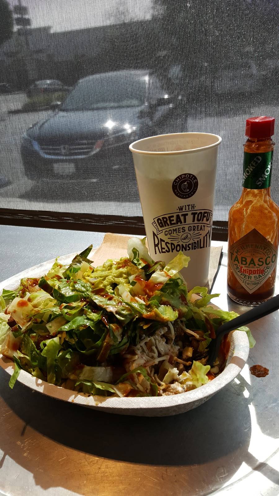 Chipotle Mexican Grill | restaurant | 629 S Harbor Blvd, Santa Ana, CA 92704, USA | 7147758531 OR +1 714-775-8531