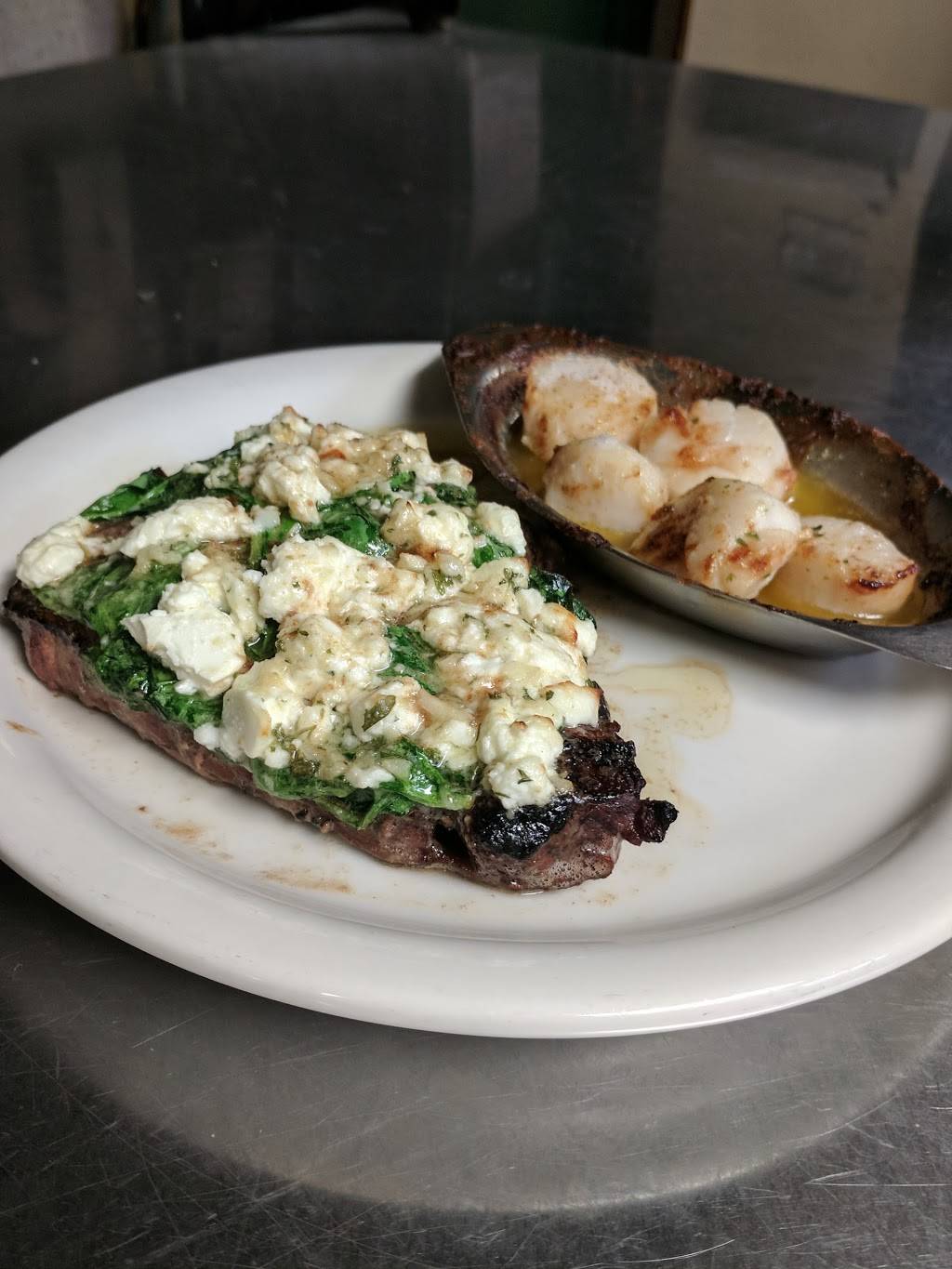 Maloneys | restaurant | 417 Main St, Hallstead, PA 18822, USA | 5708799952 OR +1 570-879-9952