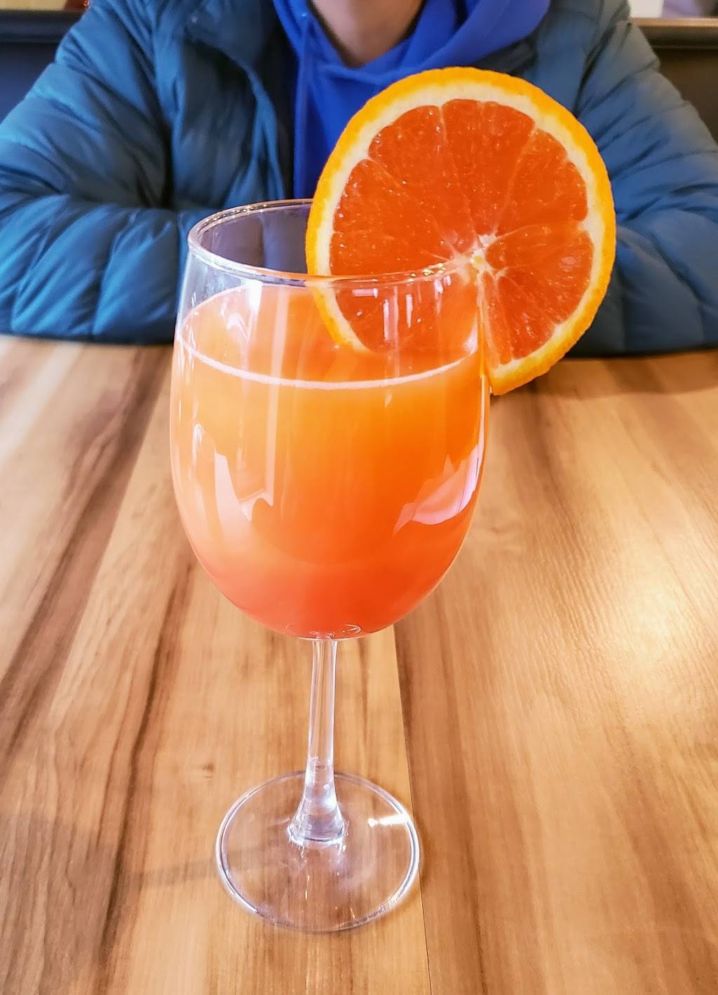 The Tipsy Biscuit | restaurant | 231 N Main St, Elkhart, IN 46516, USA | 5743276851 OR +1 574-327-6851