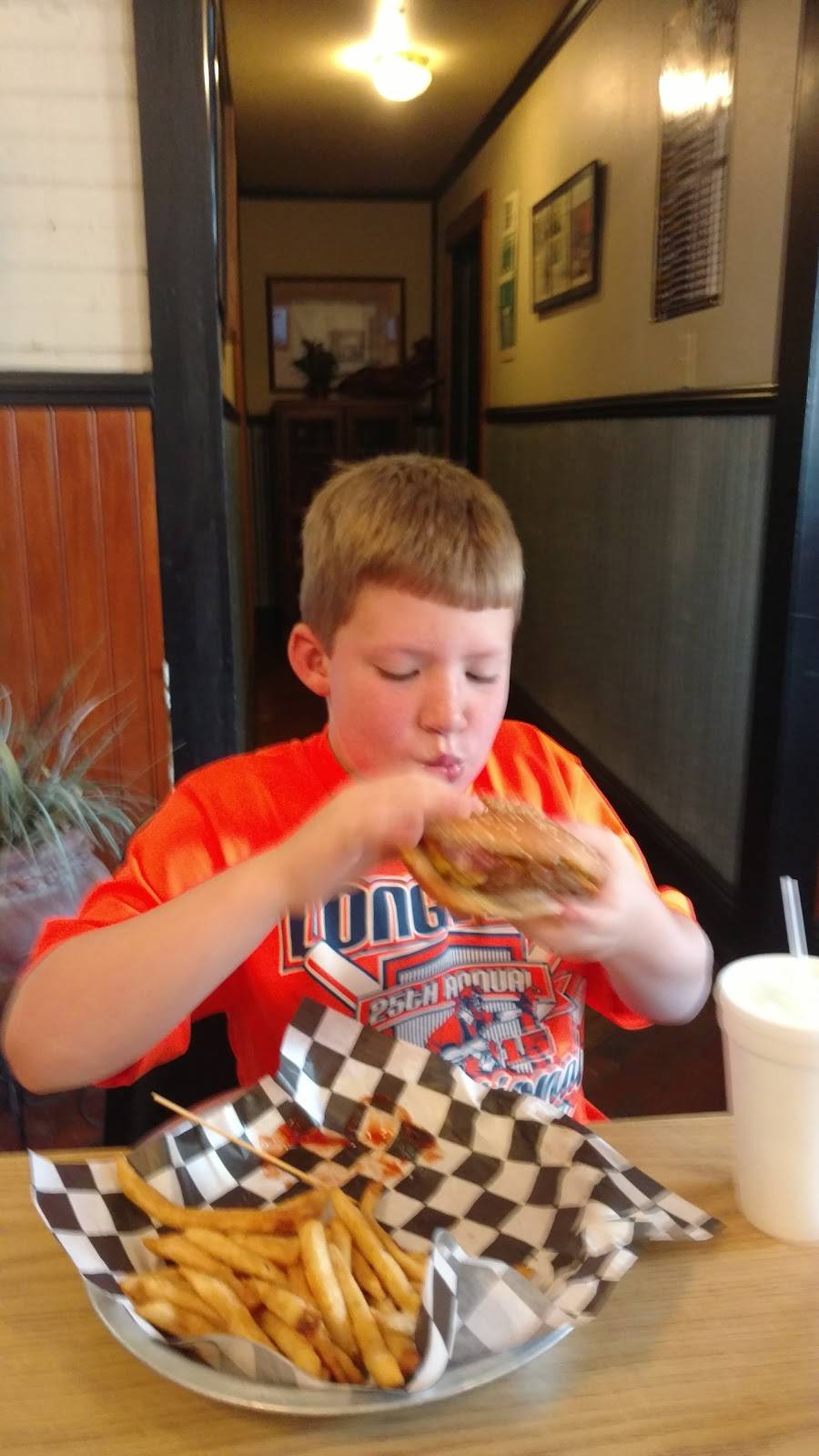 Fattys Bar and Grill | restaurant | 186 Museum St, Garyville, LA 70051, USA | 9855355555 OR +1 985-535-5555