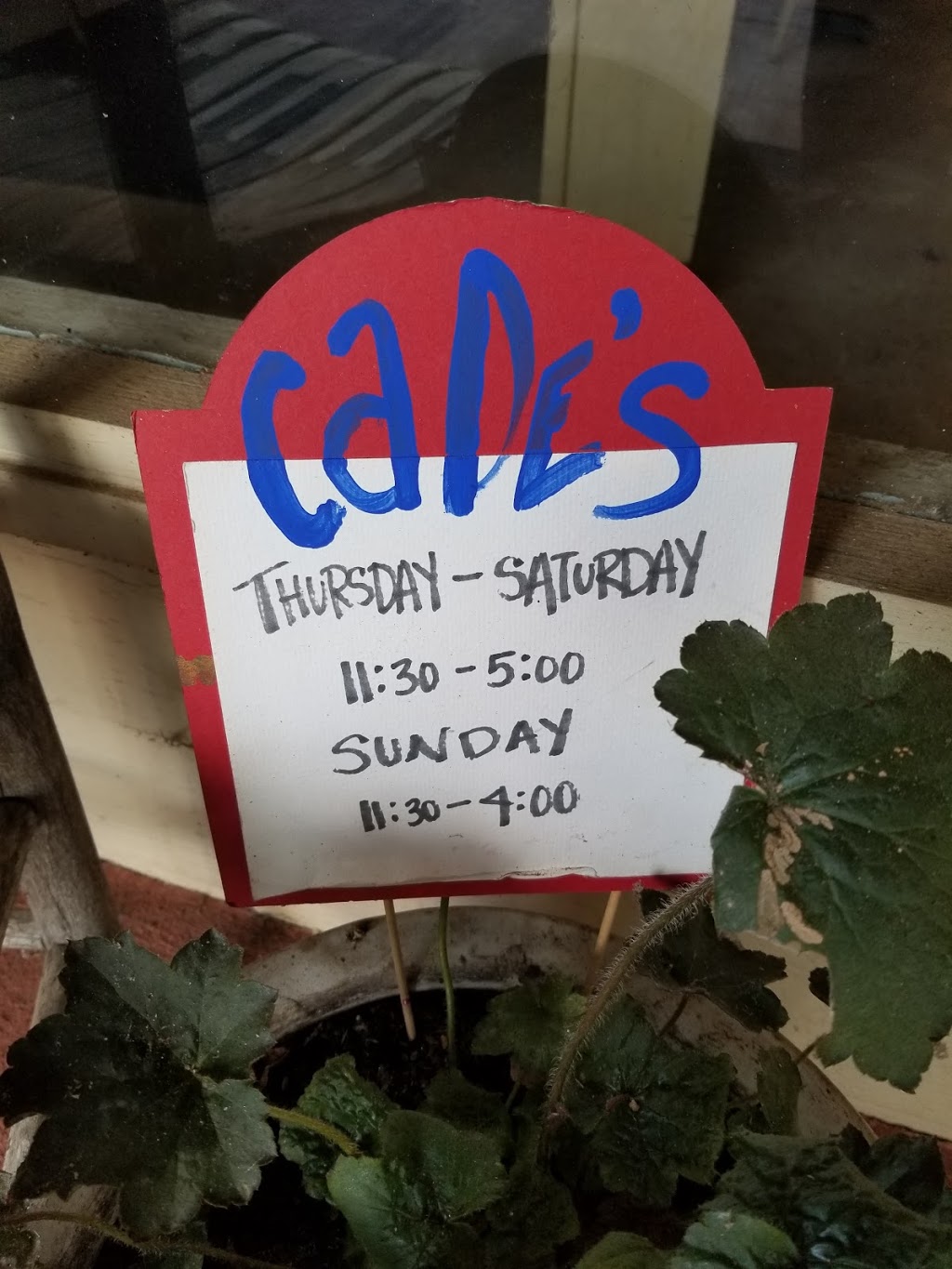 Cades Home Cooking | restaurant | 9 East Square, Washington, GA 30673, USA | 7066785586 OR +1 706-678-5586