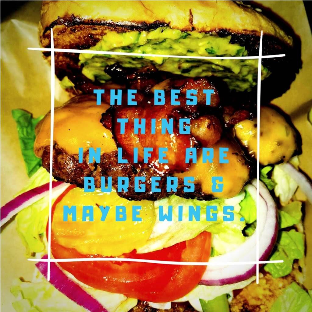 Isaacs World Famous Burgers | restaurant | 7801 N Nebraska Ave, Tampa, FL 33604, USA | 8132320035 OR +1 813-232-0035