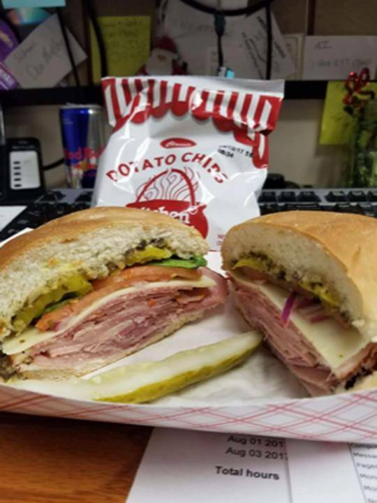 Delinos Deli & Bakery | bakery | 319 E Main St, Galesburg, IL 61401, USA | 3093423372 OR +1 309-342-3372
