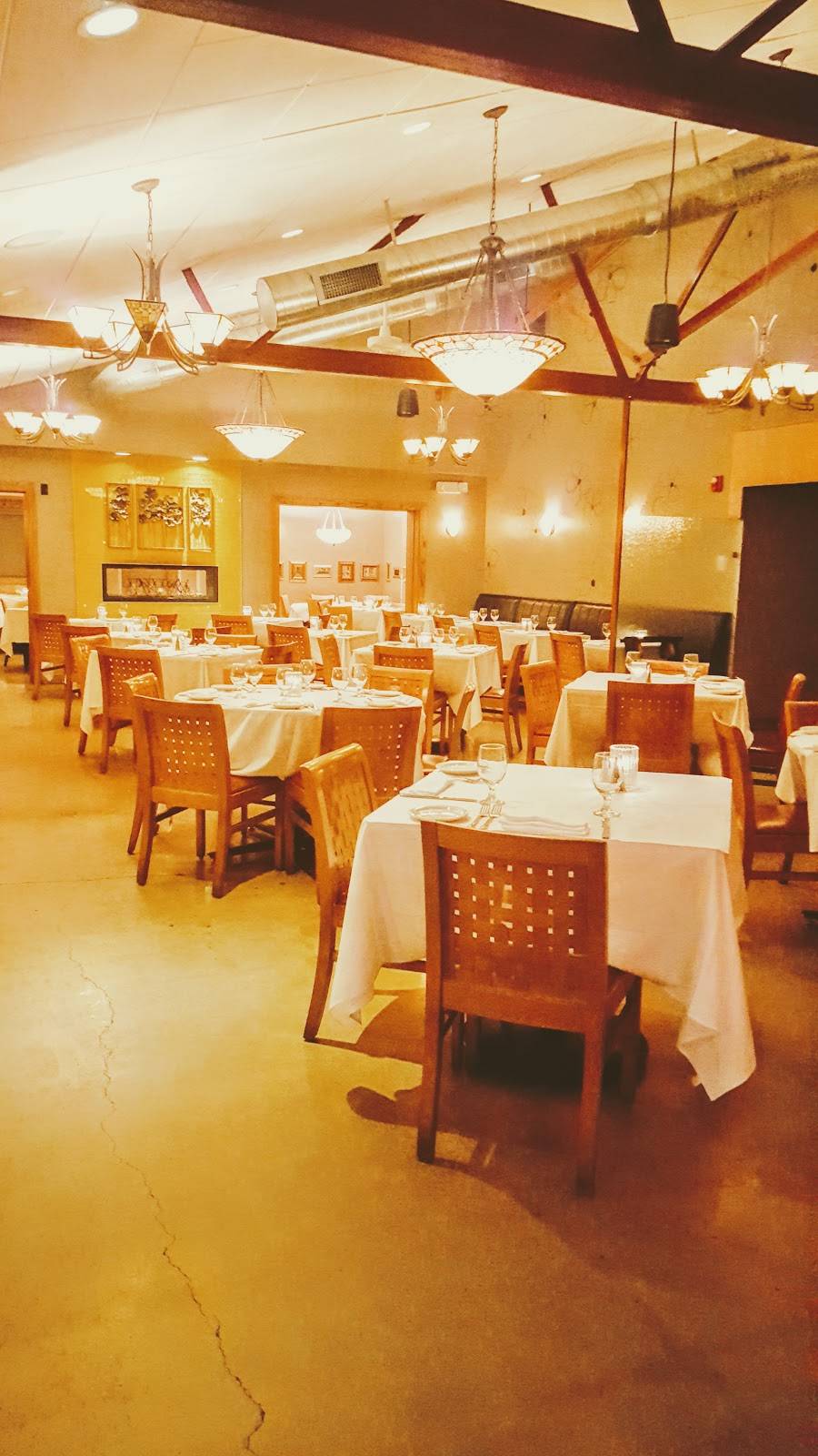 Adelles Fine American Fare | restaurant | 535 West Liberty Drive, Wheaton, IL 60187, USA | 6307848015 OR +1 630-784-8015