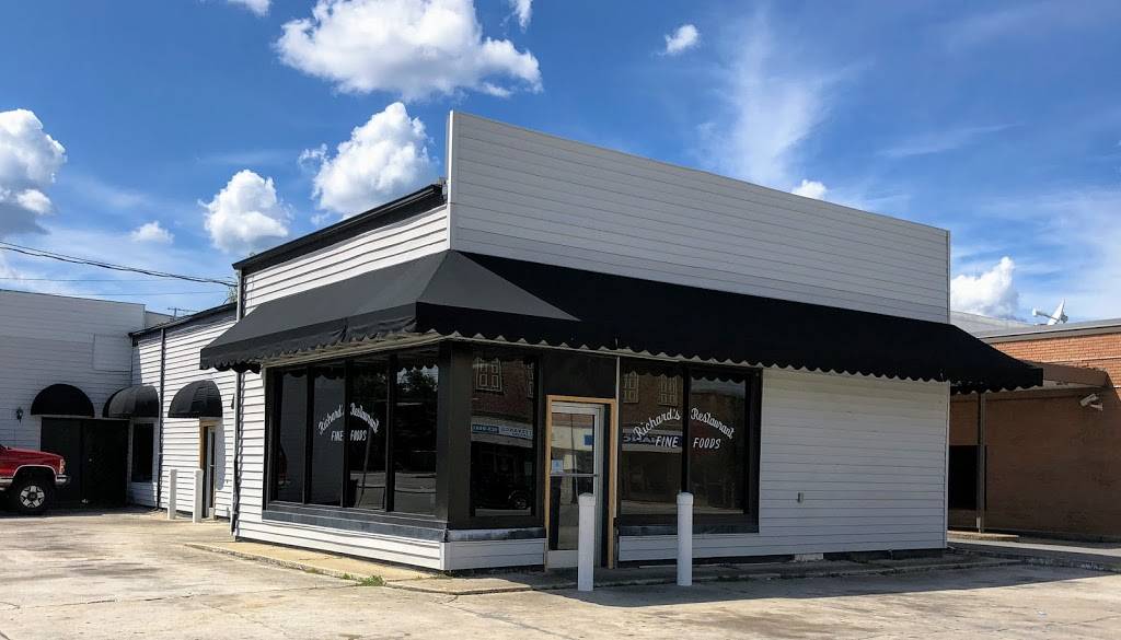 Richards Restaurant | restaurant | 501 N Main St, Marion, SC 29571, USA | 8434235561 OR +1 843-423-5561
