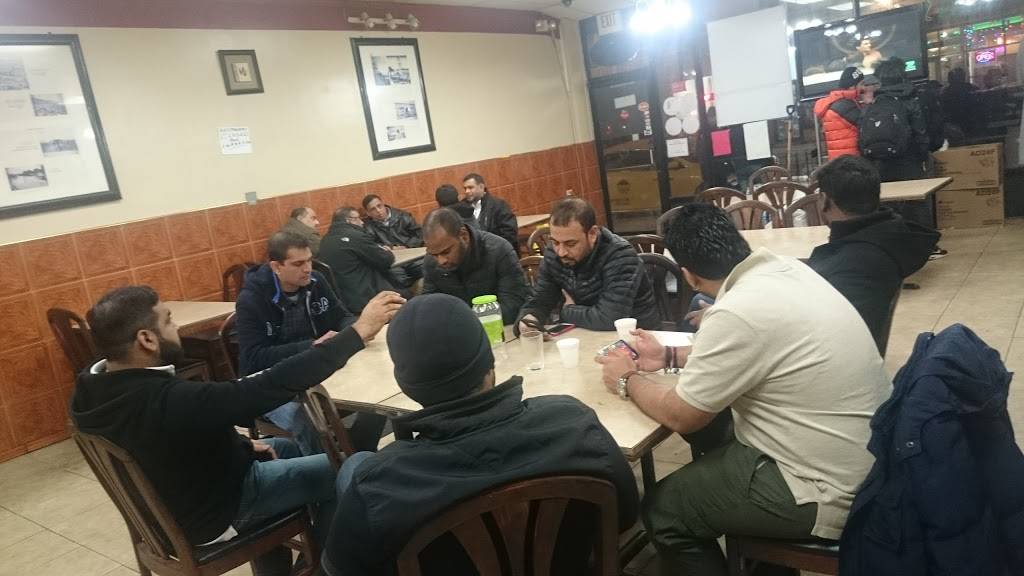 Daata Darbar | restaurant | 2004, 2306 W Devon Ave, Chicago, IL 60659, USA | 7732627330 OR +1 773-262-7330