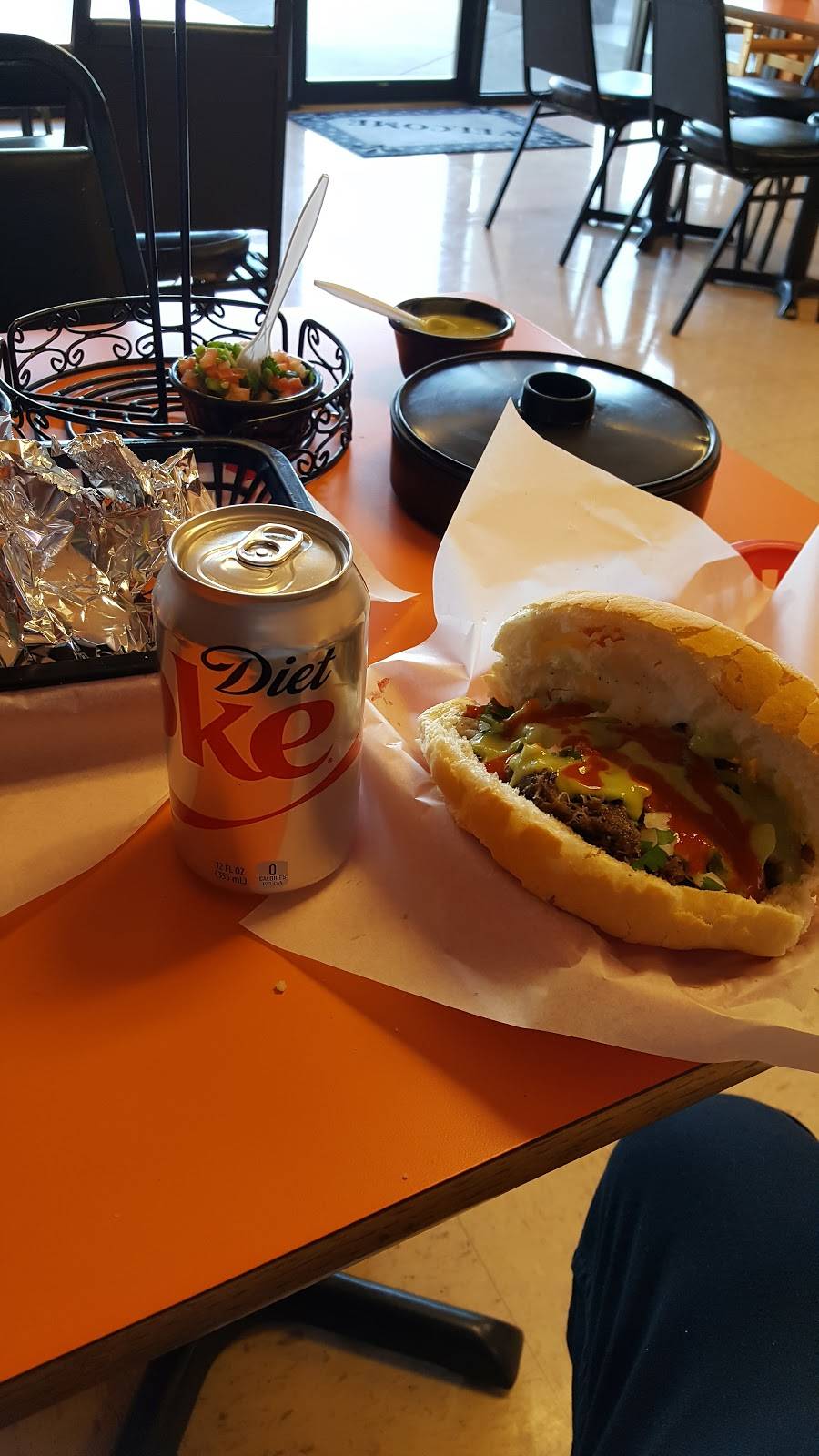 Tonys Barbacoa | restaurant | 12370 Edgemere Blvd #107, El Paso, TX 79938, USA | 9153074137 OR +1 915-307-4137