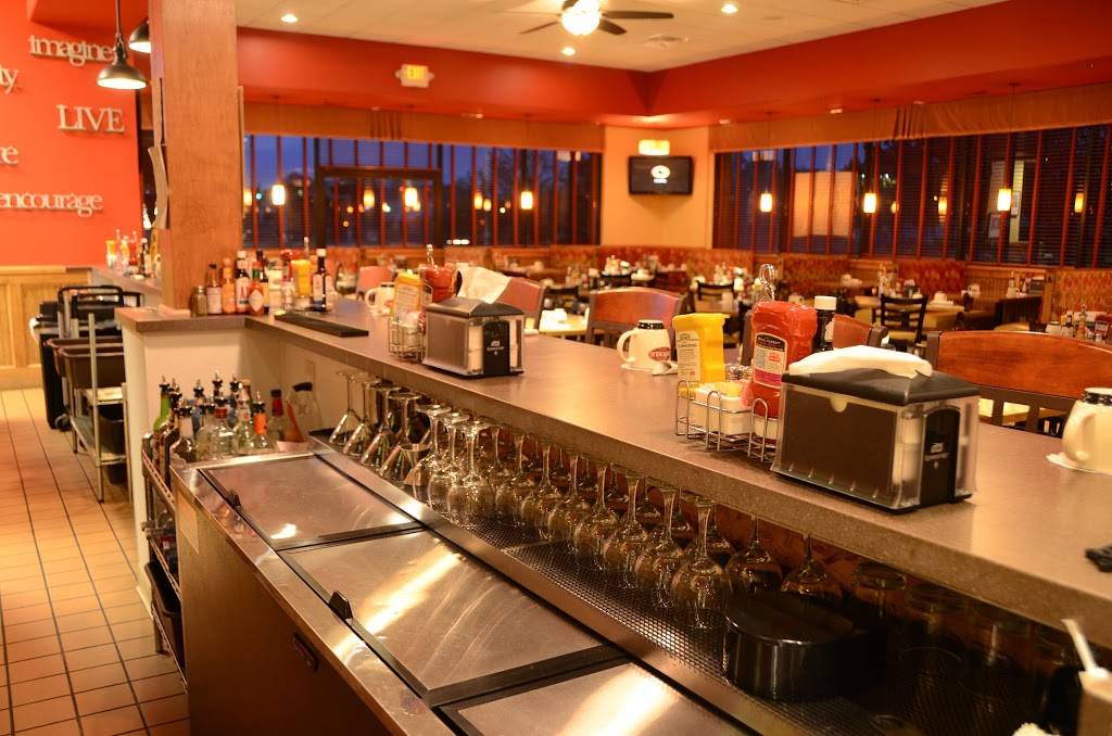 Bennys Place | restaurant | 1158 Douglas Rd, Oswego, IL 60543, USA | 6305543966 OR +1 630-554-3966