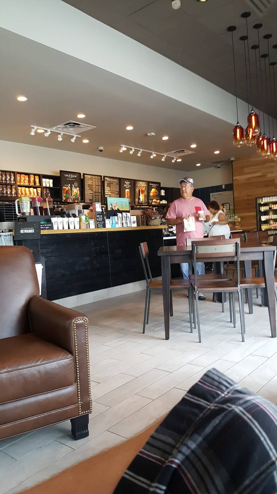 Starbucks | cafe | 2402 Frederica St, Owensboro, KY 42301, USA | 2706840272 OR +1 270-684-0272