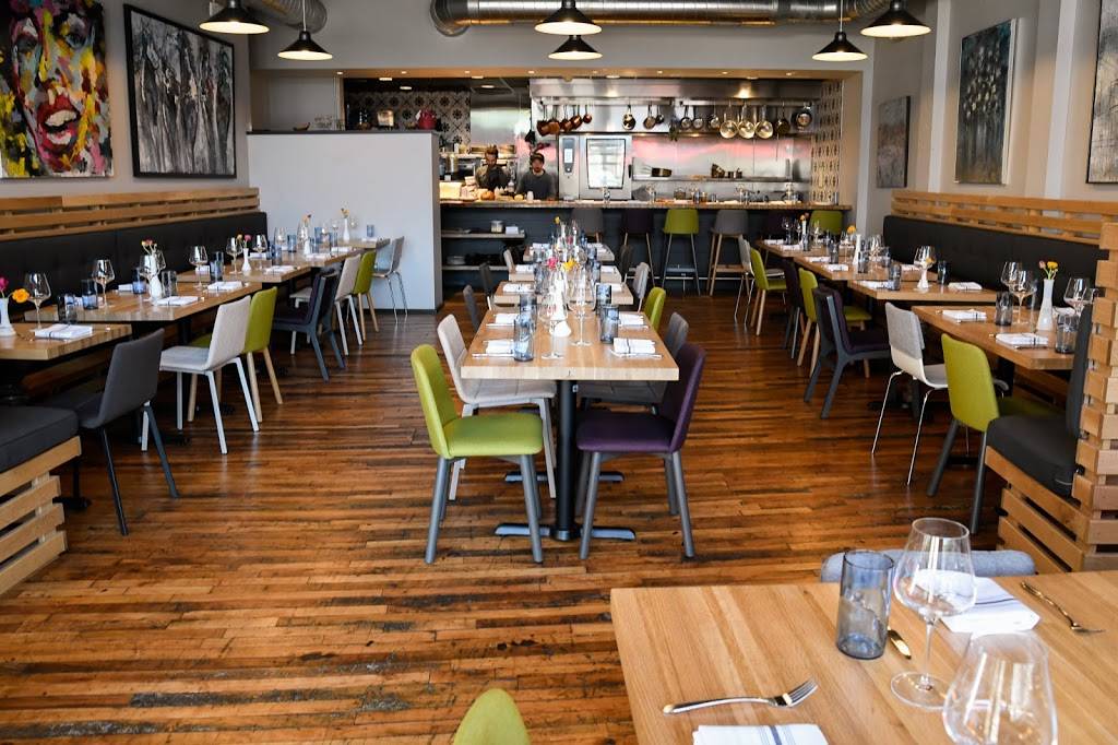 Rebel Kitchen | restaurant | 108 W Jackson Ave, Knoxville, TN 37902, USA | 8658517676 OR +1 865-851-7676