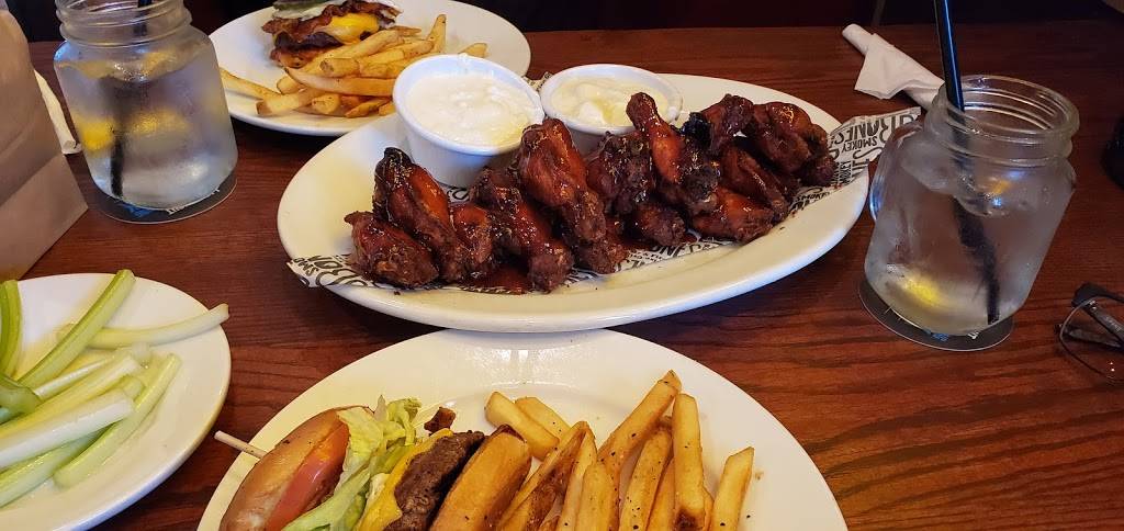 Smokey Bones Bar & Fire Grill | meal takeaway | 3901 US-98, Lakeland, FL 33809, USA | 8638158870 OR +1 863-815-8870