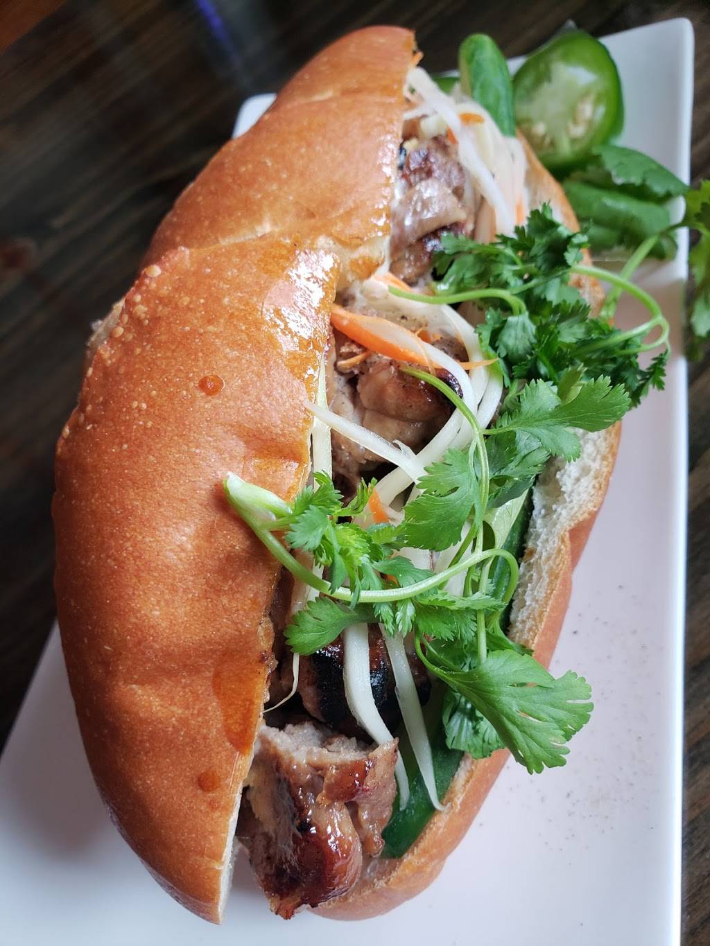 La Cà Bar | restaurant | 606 S Junett St, Tacoma, WA 98405, USA | 2532675540 OR +1 253-267-5540