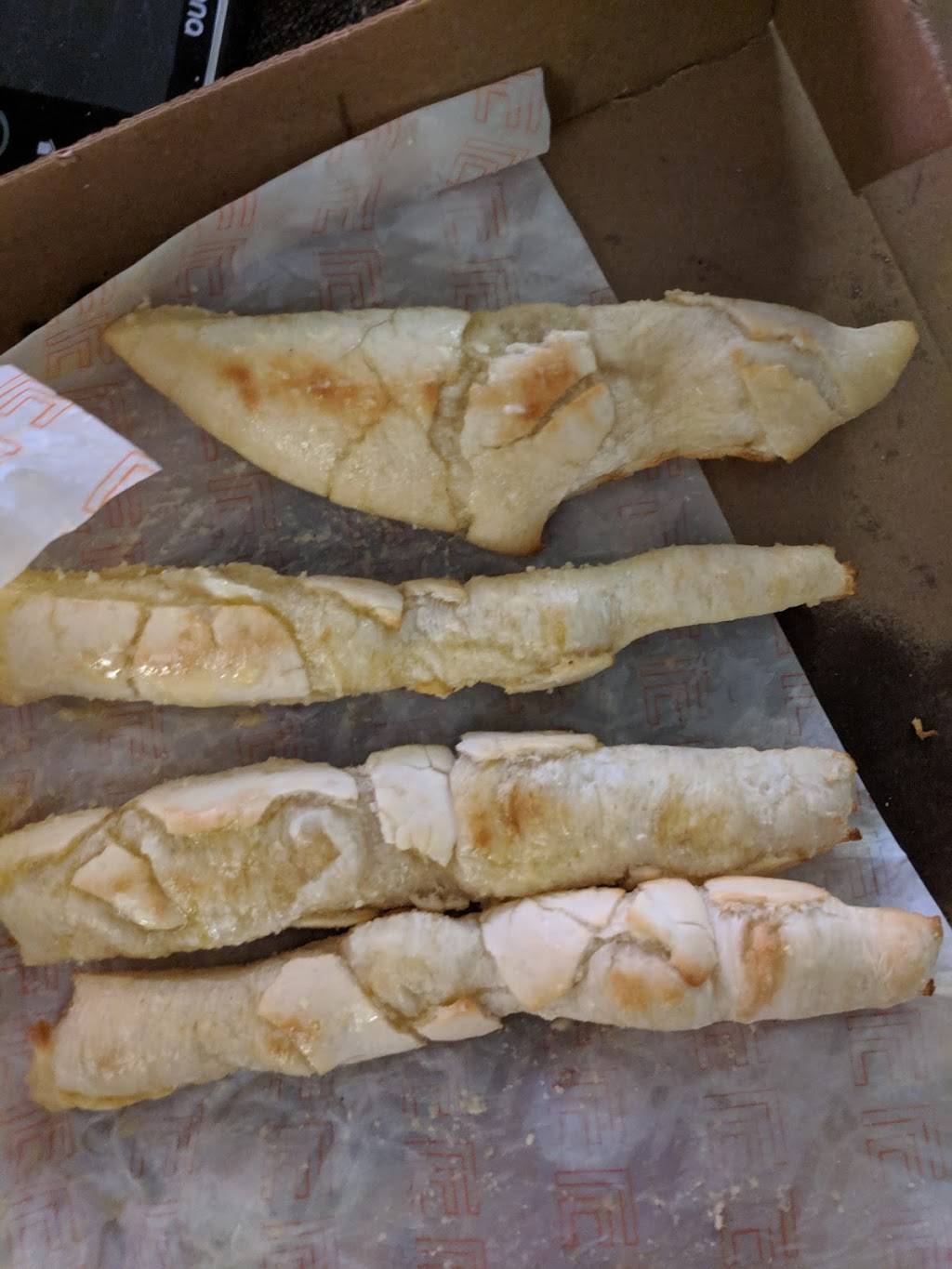 Little Caesars Pizza | meal takeaway | 666 Wonderland Rd N, London, ON N6H 3E5, Canada | 5194722286 OR +1 519-472-2286