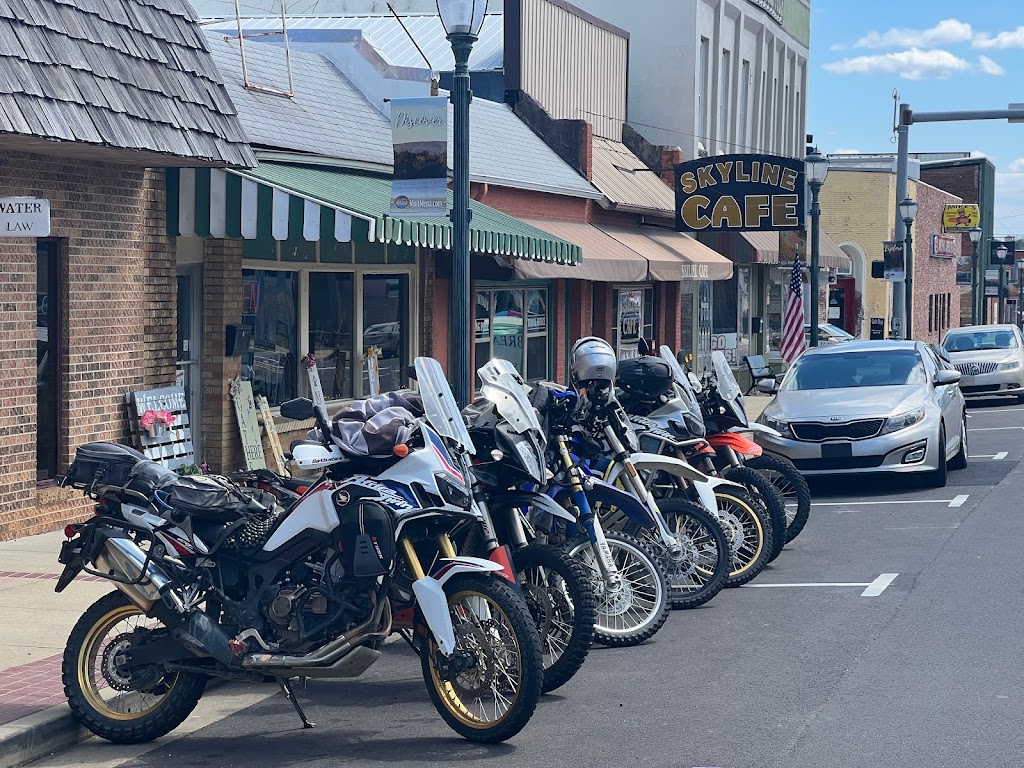 Skyline Cafe | cafe | 618 Mena St, Mena, AR 71953, USA | 4793945152 OR +1 479-394-5152