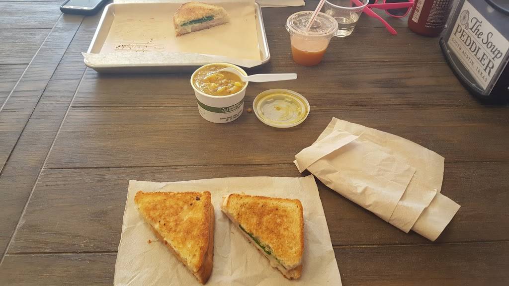 Soup Peddler Real Food & Juice Bar | restaurant | 4631 Airport Blvd #130, Austin, TX 78751, USA | 5124447687 OR +1 512-444-7687