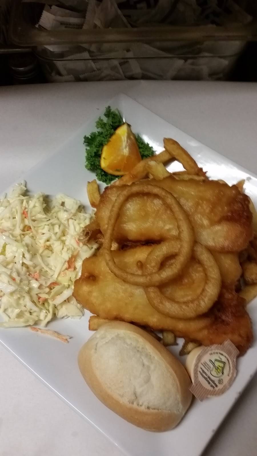 Golden Fish & Chips | restaurant | 684 St David St N, Fergus, ON N1M 2K8, Canada | 5198432740 OR +1 519-843-2740