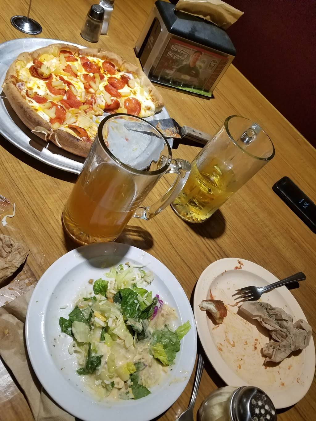 Round Table Pizza | meal delivery | 11095 Warner Ave, Fountain Valley, CA 92708, USA | 7148390276 OR +1 714-839-0276