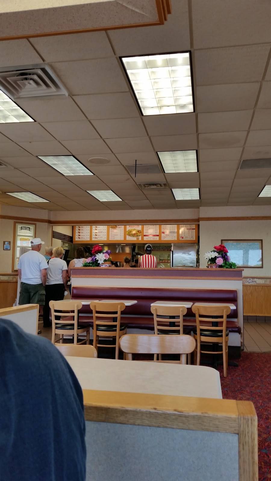 Wendys | restaurant | 3001 N Wayne St, Angola, IN 46703, USA | 2606681063 OR +1 260-668-1063