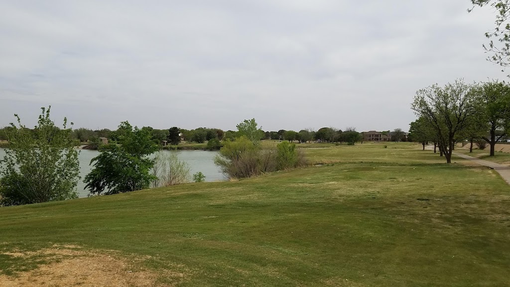 LakeRidge Country Club | restaurant | 8802 Vicksburg Ave, Lubbock, TX 79424, USA | 8067944444 OR +1 806-794-4444