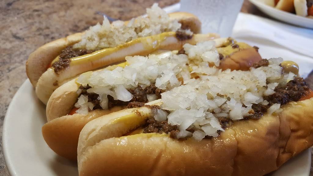 Wein-O-Rama | restaurant | 1009 Oaklawn Ave, Cranston, RI 02920, USA | 4019434990 OR +1 401-943-4990