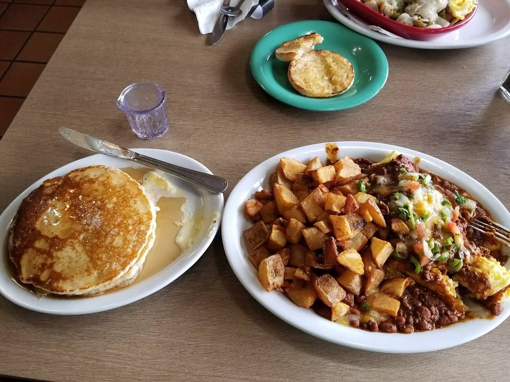 The Cracked Egg | restaurant | 3422 W Glendale Ave, Phoenix, AZ 85051, USA | 6022422288 OR +1 602-242-2288