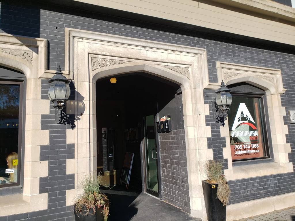 La Hacienda Mexican Restaurant | restaurant | 190 Hunter St W, Peterborough, ON K9H 2L2, Canada | 7057421559 OR +1 705-742-1559