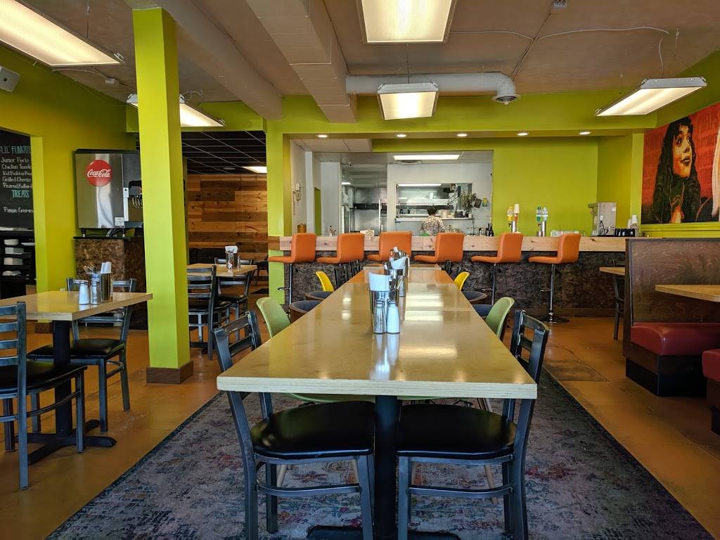 Funky Grits | restaurant | 805 E 38th St, Minneapolis, MN 55407, USA | 6123674978 OR +1 612-367-4978