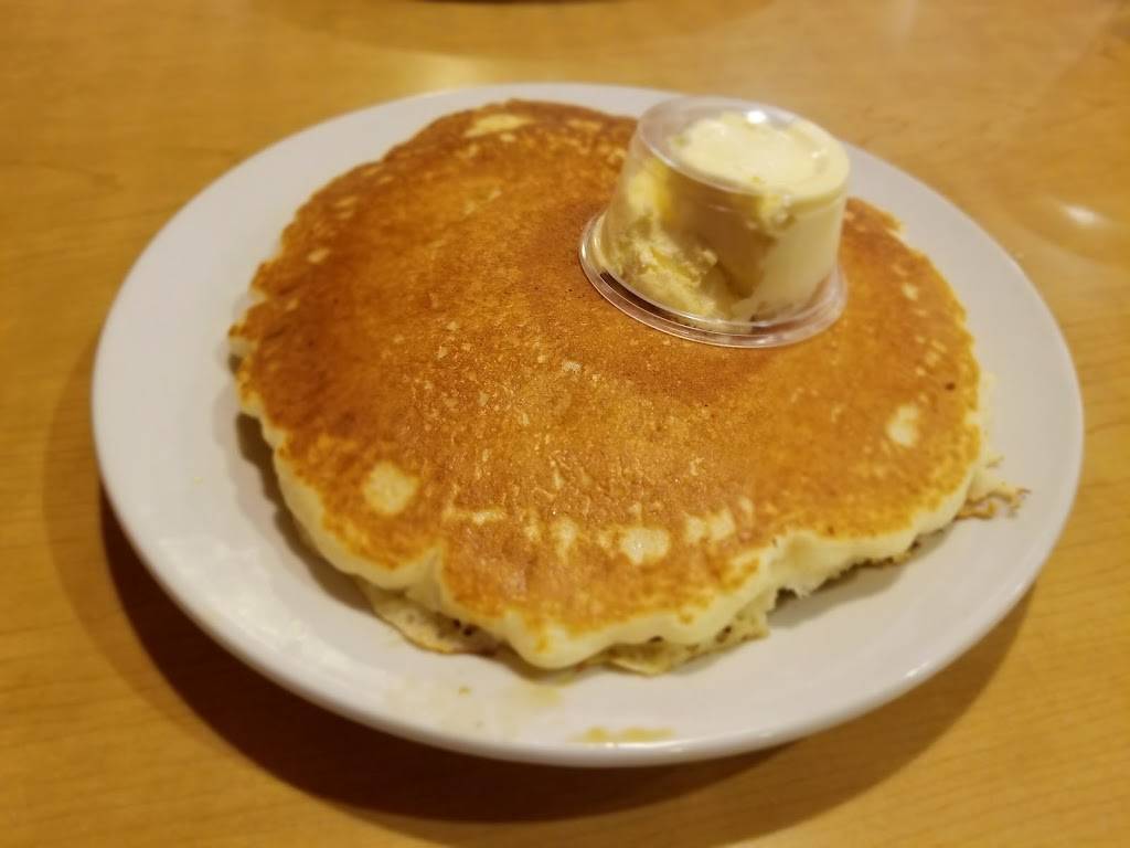 Maxfields Pancake House | restaurant | 2727 N Mayfair Rd, Wauwatosa, WI 53222, USA | 4144536000 OR +1 414-453-6000