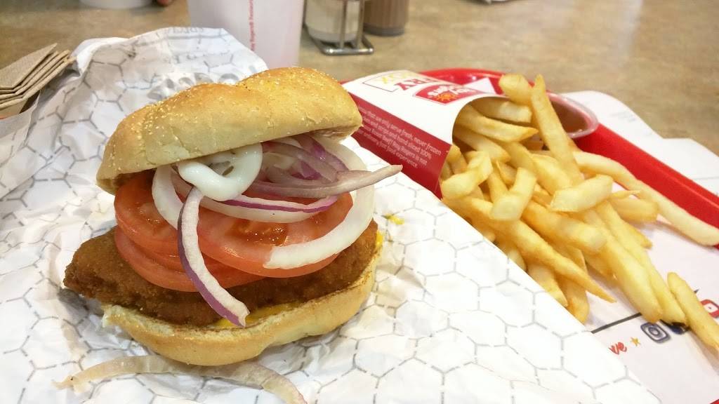 Roy Rogers | restaurant | 1506 Belle View Blvd, Alexandria, VA 22307, USA | 7036601264 OR +1 703-660-1264